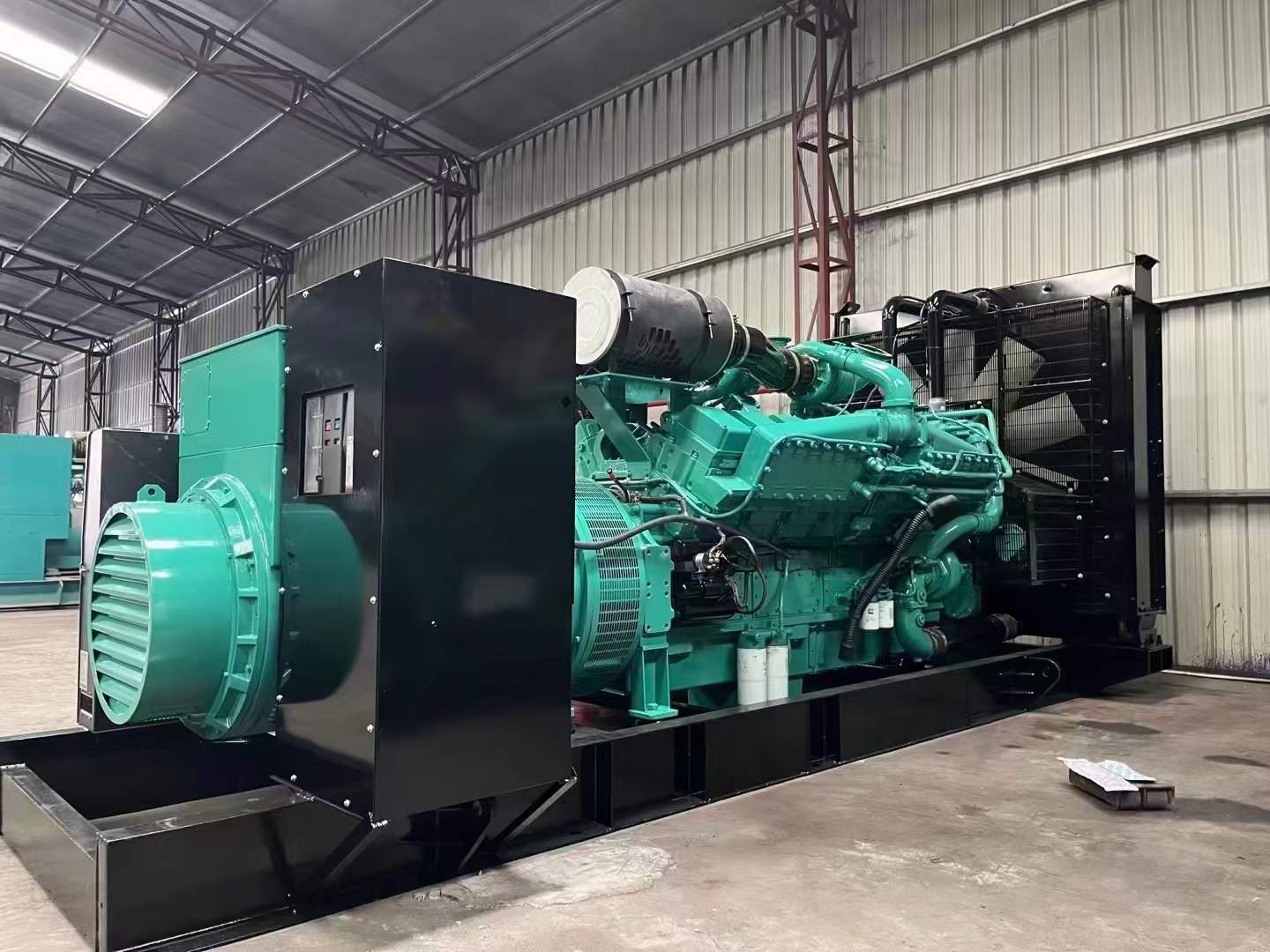 施秉如何评估无功补偿装置的性能和效果？