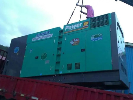 施秉空气滤清器的更换周期一般是多久？